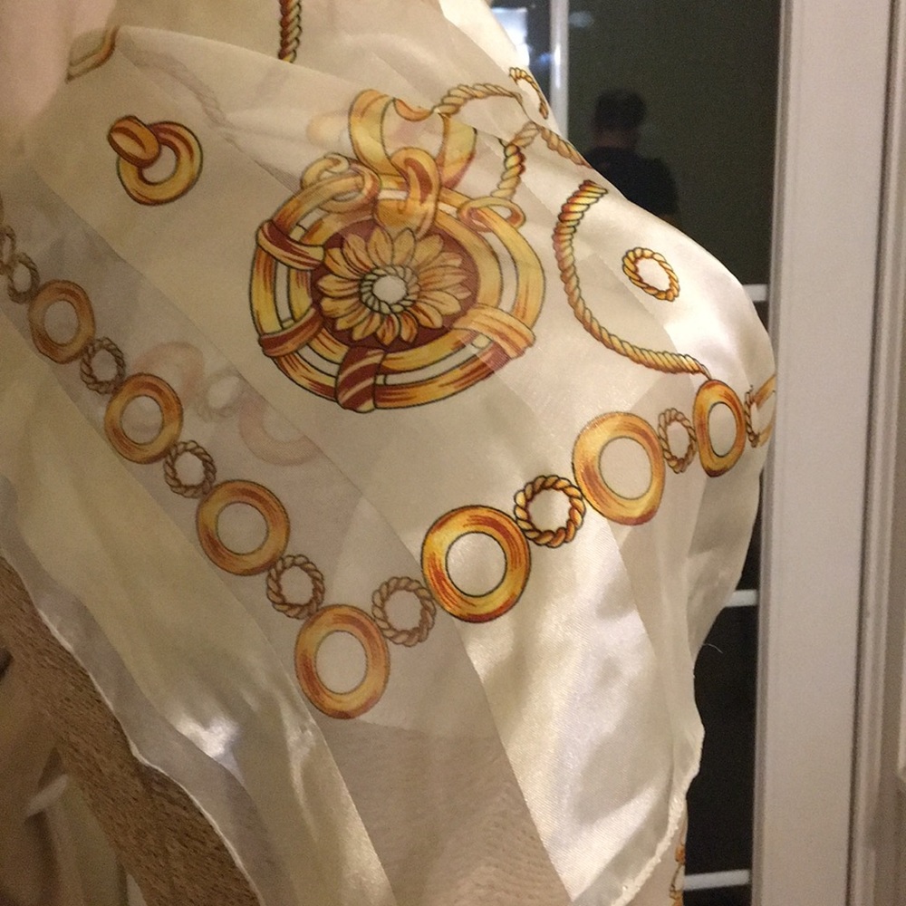 Scarf - Picture 2 of 3